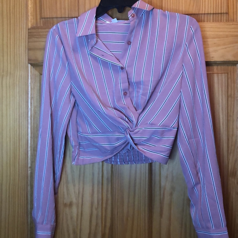 Brand new collared crop top